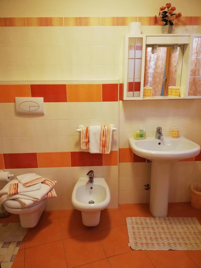 Monasterolo del Castello B&B Notte E Di المظهر الخارجي الصورة